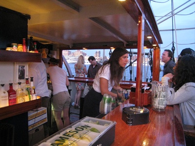 NY Schooner Clipper City bar